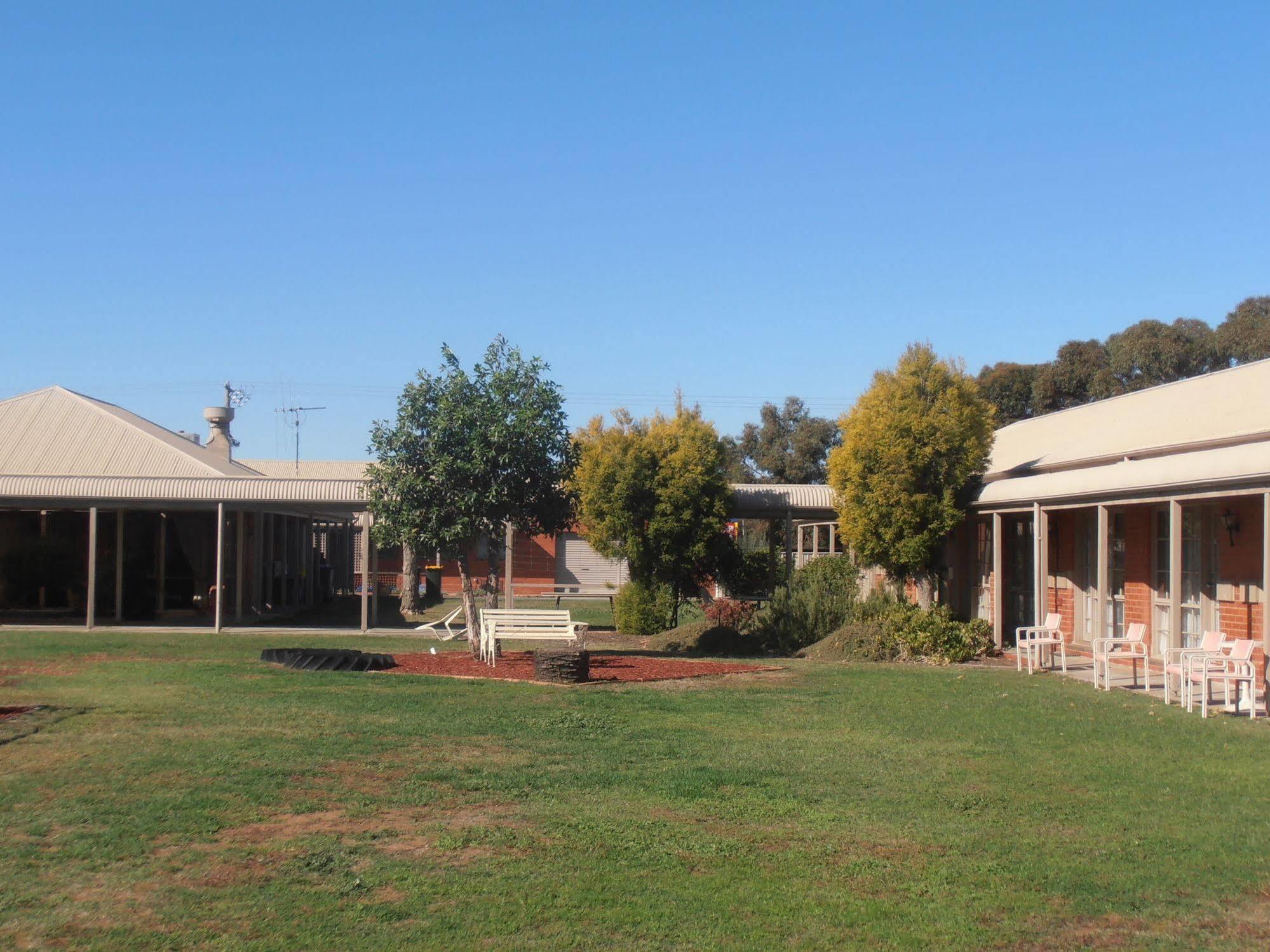 All Rivers Motor Inn Echuca Bagian luar foto